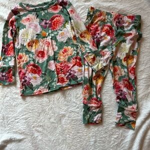 Posh Peanut Green Floral Long Sleeve Pajama Set